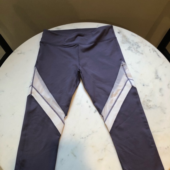 Fabletics purple and white Capri workout pants M - Picture 2 of 4